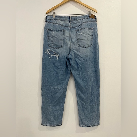 American Eagle Mom Straight Distressed Jeans 16 - Picture 5 of 10